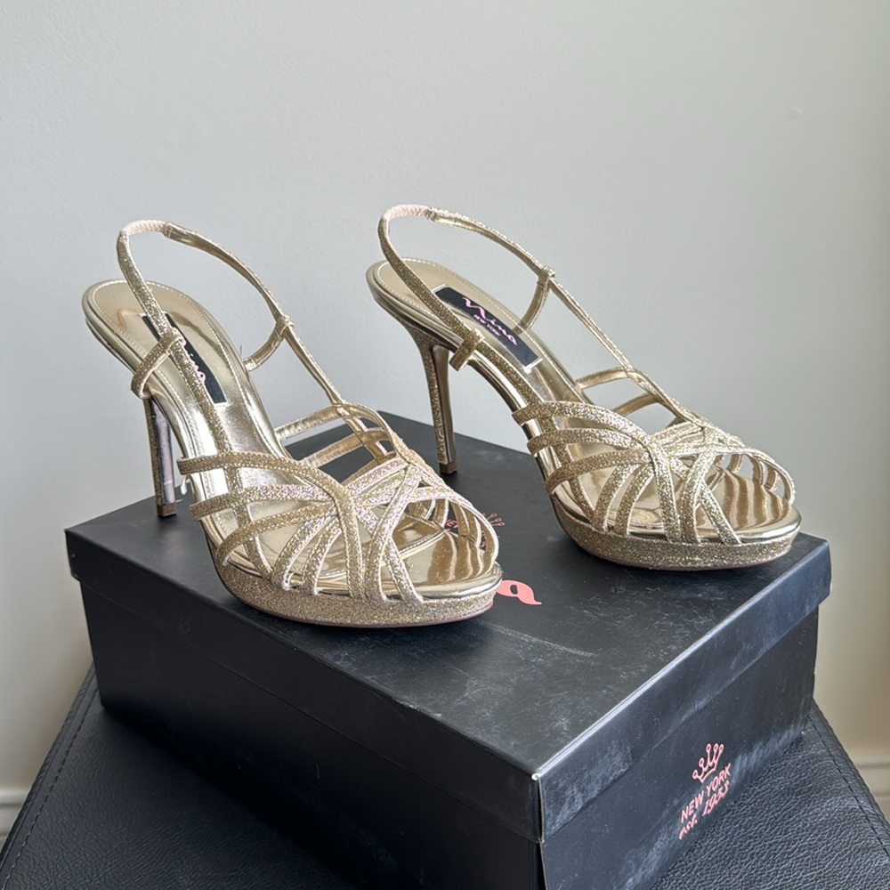 Nina Fonda Gold Glitter Heels size 8.5